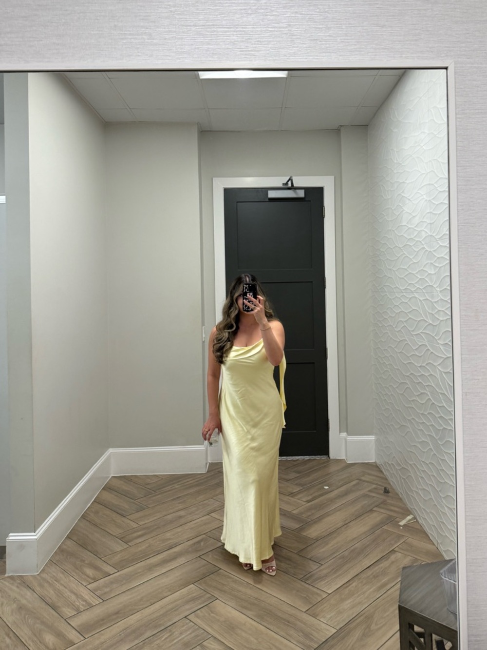 Hello Molly Elegant One-Shoulder Butter Yellow Satin Evening Dress - Picture 9 of 10